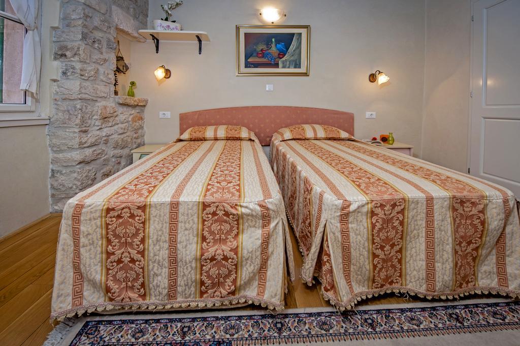 רוביני Residence Marco Polo Centro Storico מראה חיצוני תמונה